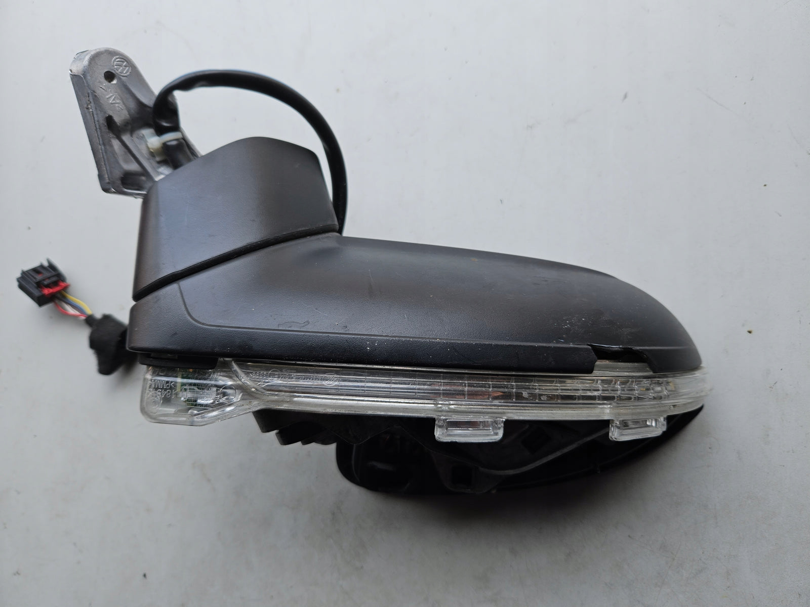 Pr Lusterko Vw Touran 5TB857502 6pin