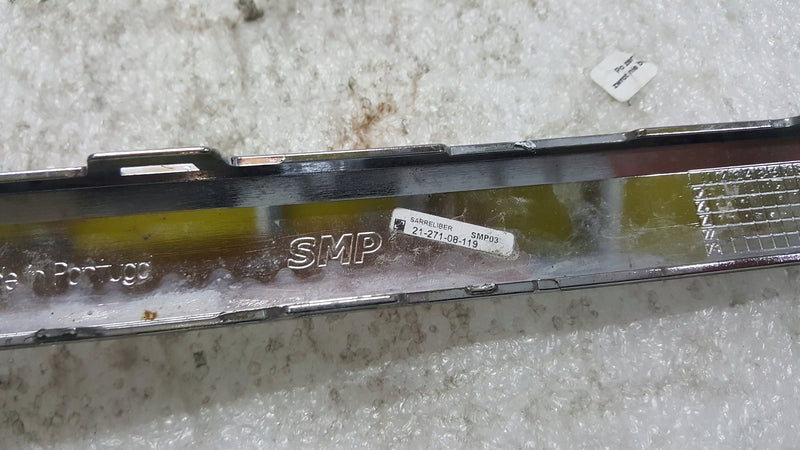 Listwa chrom zderzaka prawy tył VW ARTEON 3G8853842B demontaż