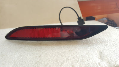 Lampka LED odblask zderzaka tylnego lewa strona VW ID.3 10B945701 demontaż