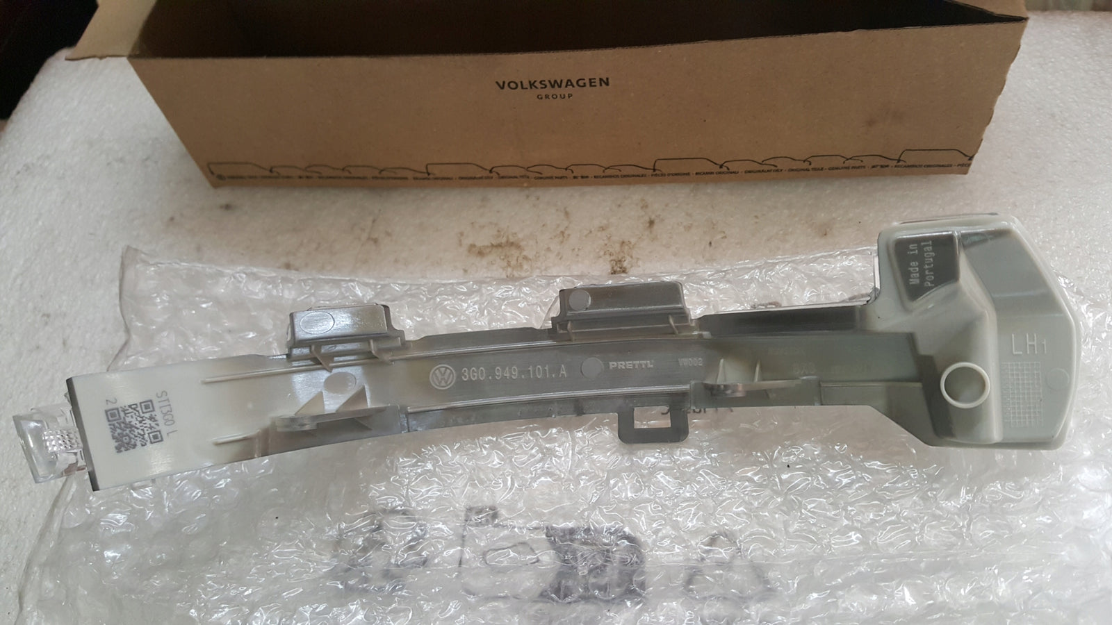 NOWY ORYGINALNY lewy kierunek lusterka zewnętrznego VW PASSAT B8 3G0949101A