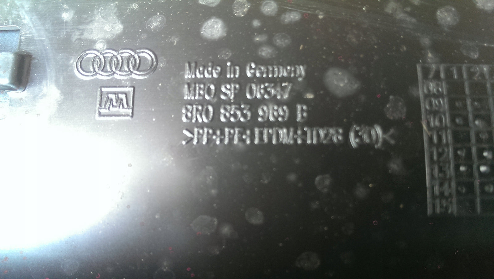 Listwa drzwi lewy tył AUDI Q5 S-LINE 8R0853969B