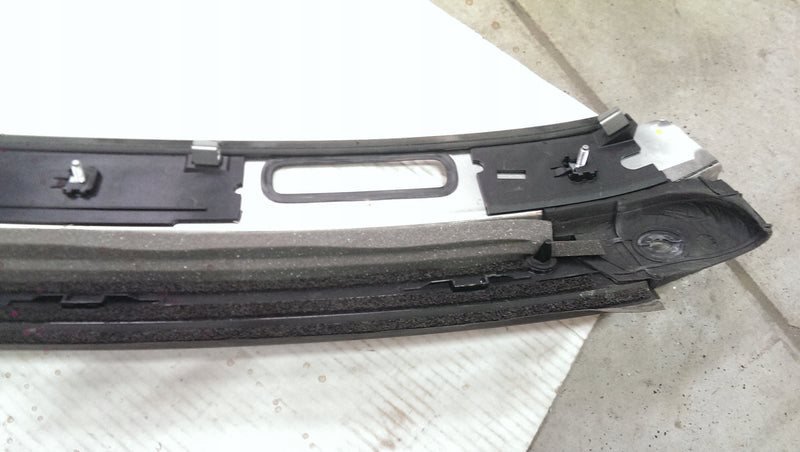 Listwa dachowa AUDI A5 cabrio 8F0853829B demontaż