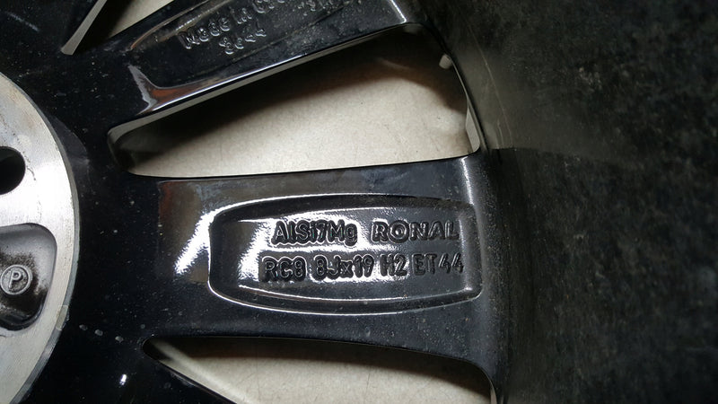 5c9fe735b85cf8aaafeb80ad339126fc