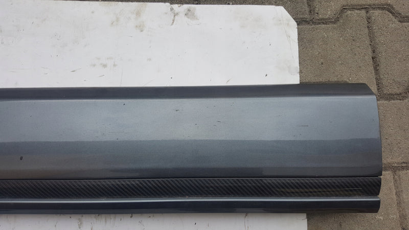 LISTWA NA DRZWI PRAWY PRZÓD AUDI Q8 4M8853960D 2018- CARBON