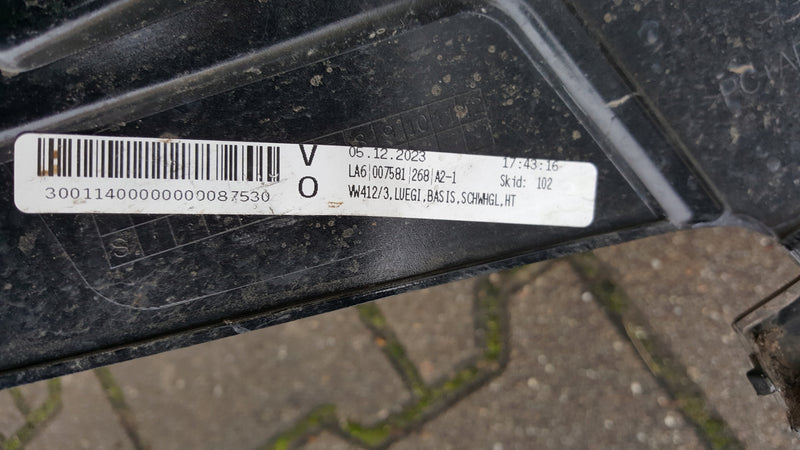 VW ID7 ID.7 14A 23- KRATKA ZDERZAKA PRZÓD B.ŁADNA 14A853677