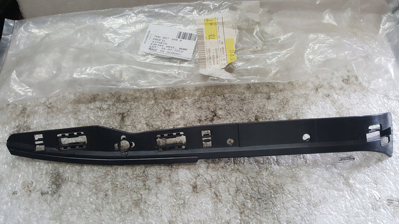 Mocowanie zderzaka PR przód VW T5 7H0807184A NOWE