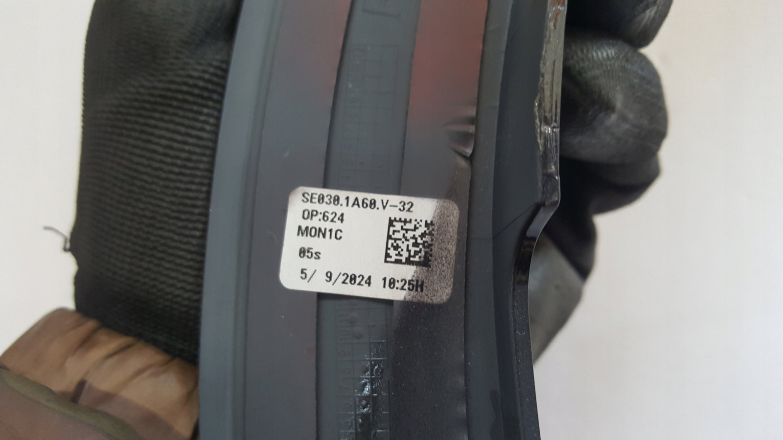 NOWA ORYGINALNA listwa błotnika prawy tył SEAT ATECA 575853026H