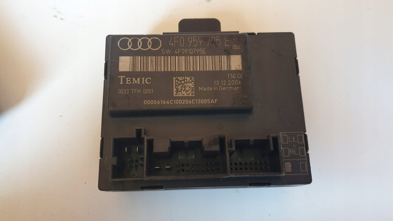 Sterownik drzwi 4F0959795E
