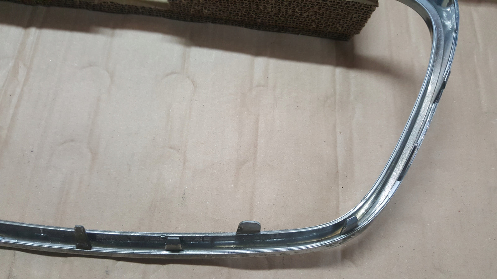 Ramka grilla ATRAPY chrom CUPRA LEON 1P0854643C 1P0854643D