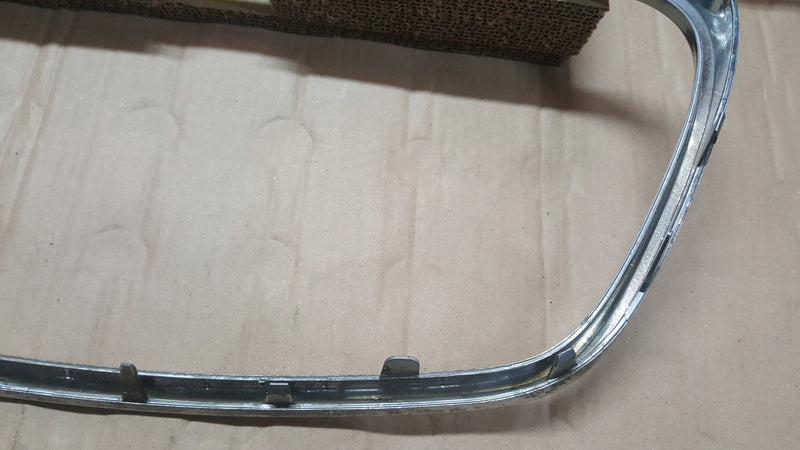 Ramka grilla ATRAPY chrom CUPRA LEON 1P0854643C 1P0854643D