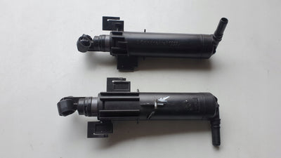 LE spryskiwacz reflektora AUDI A4 8K0955101D