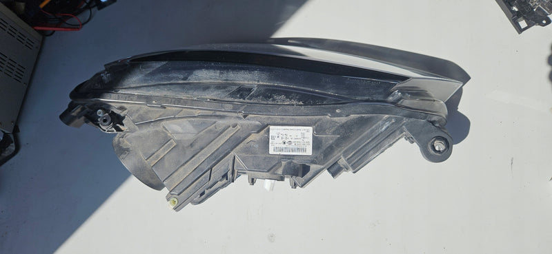 LE xenon LED Skoda Superb 3V1941015B 2017r demontaż