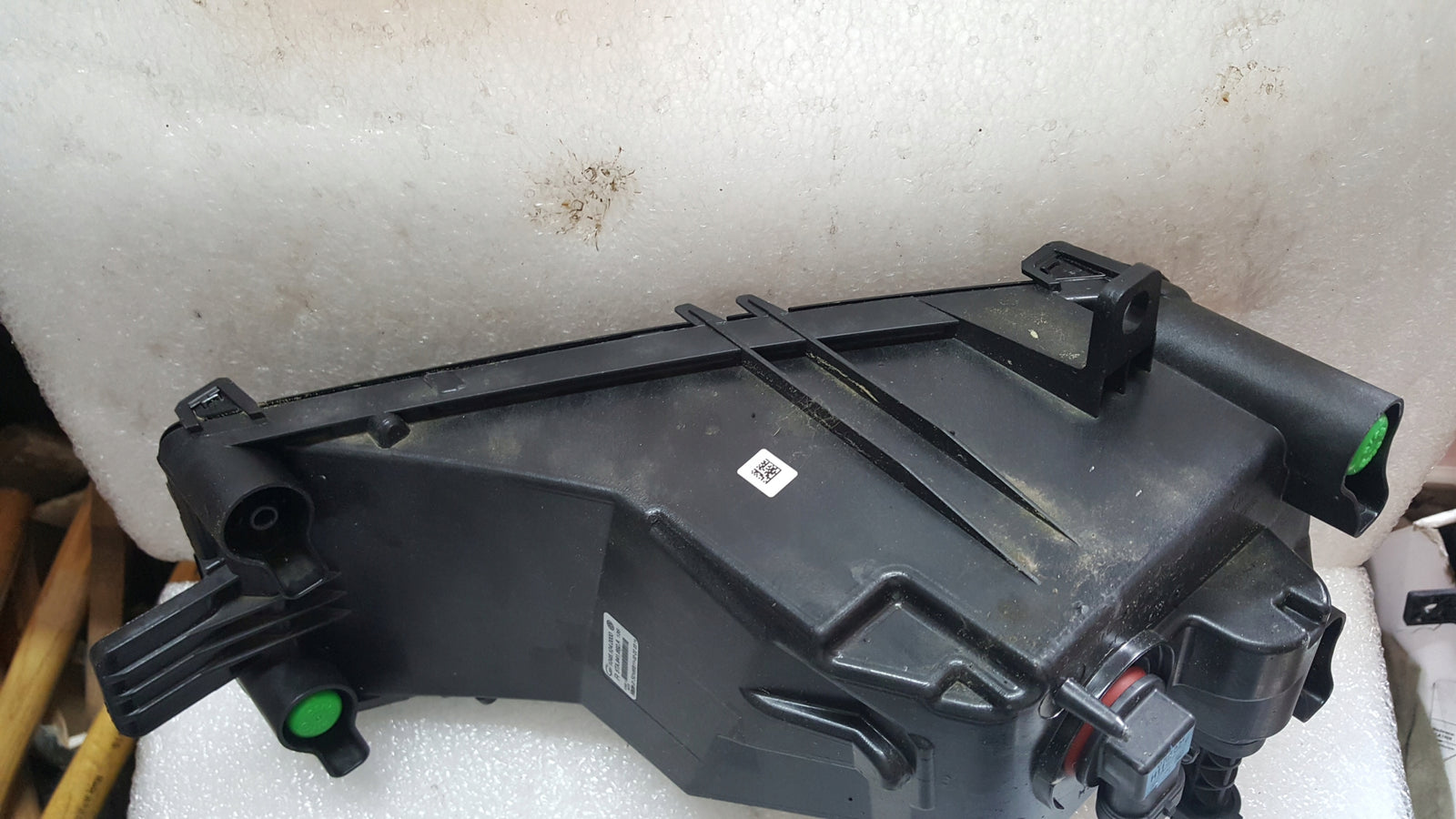 Prawy halogen VW TOURAN 5TA941662A demontaż