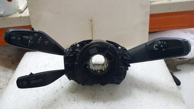 Przełącznik zespolony taśma VW ID.3 ID.4 1EE953507J demontaż