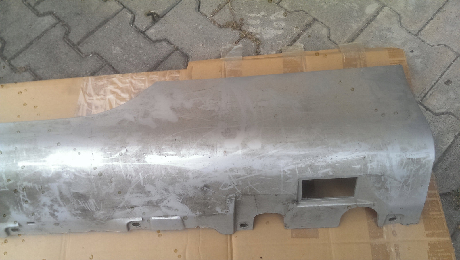 Listwy progowe lewa+prawa AUDI TT 8J0853855D/856D