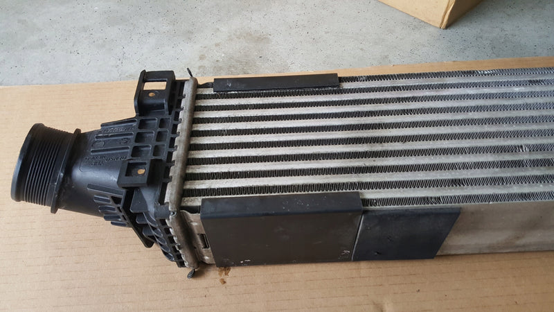 Chłodnica powietrza intercooler AUDI Q5 80A145805J demontaż