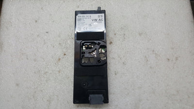 Wzmacniacz anteny moduł komunikacji VW ID.4 ID.BUZZ 1EA035741G demontaż