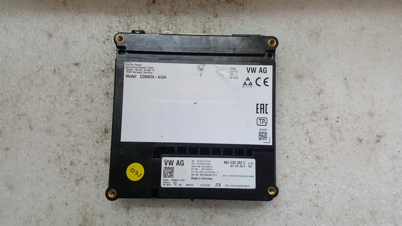 Sterownik moduł SOS-- AUDI A4 (B9) A5 RS4 RS5 4KE035282C demontaż