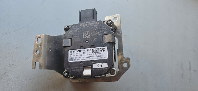 Radar ACC distronic AUDI A4 B9 8W0907561J 8W0907574 demontaż
