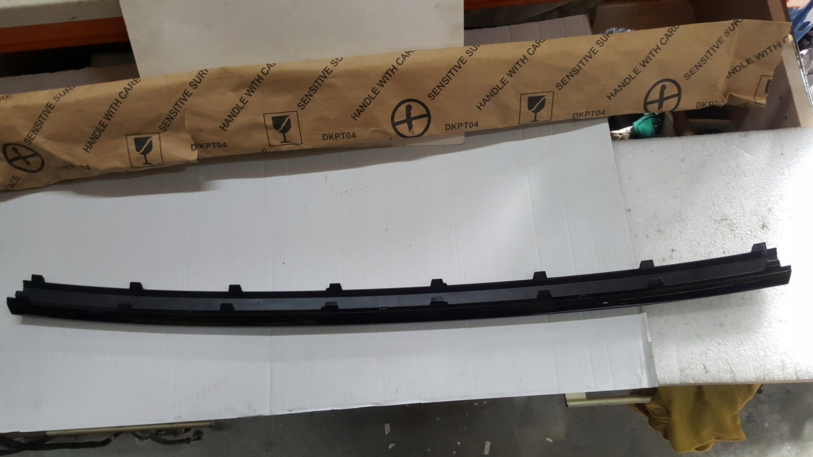 NOWA ORYGINALNA listwa zderzaka tylnego AUDI Q3 SPORTBACK 83F807578