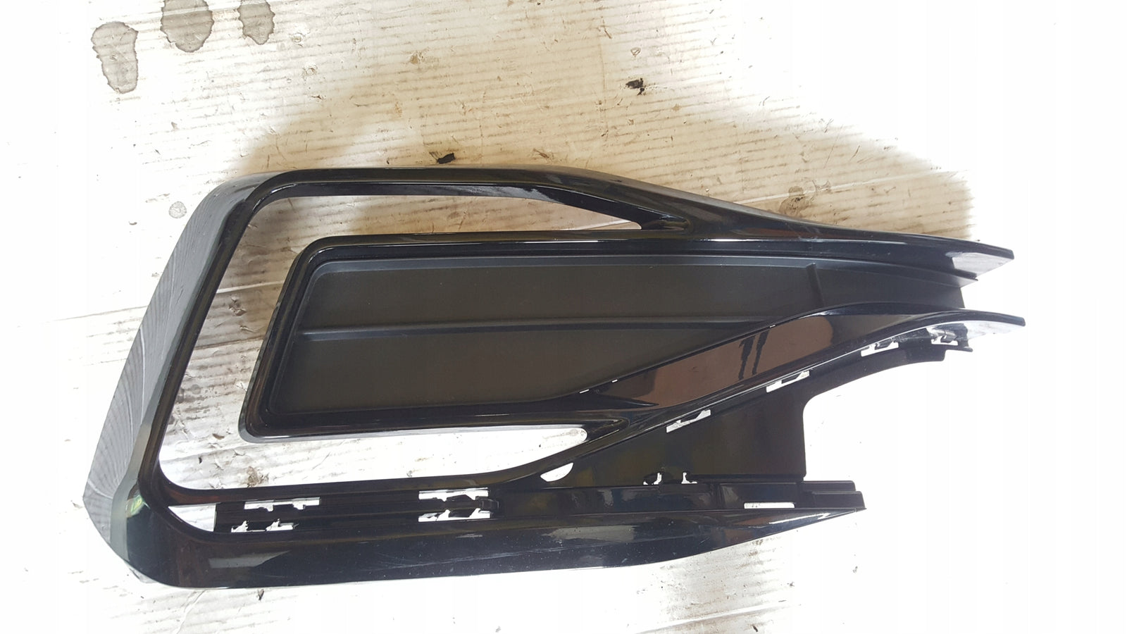 Kratka zderzaka PR przód VW PASSAT B8 3G0853794B