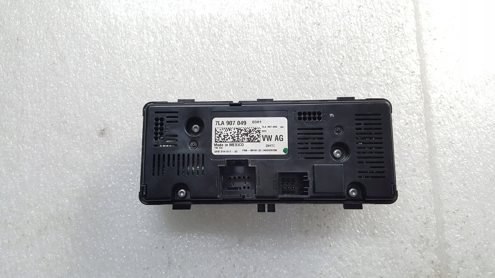 VW Volkswagen MULTIVAN T6.1 Panel klimatyzacji Tył 7LA907049