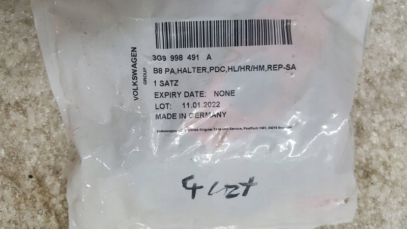 VW PASSAT B8 KOSZYCZKI MOCOWANIA CZUJNIKÓW PARKOWANIA 3G9998491A