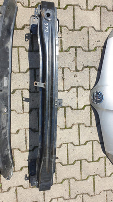 Belka zderzaka Przód Skoda Superb 2 model 3T0807109D 2008-15r demontaż