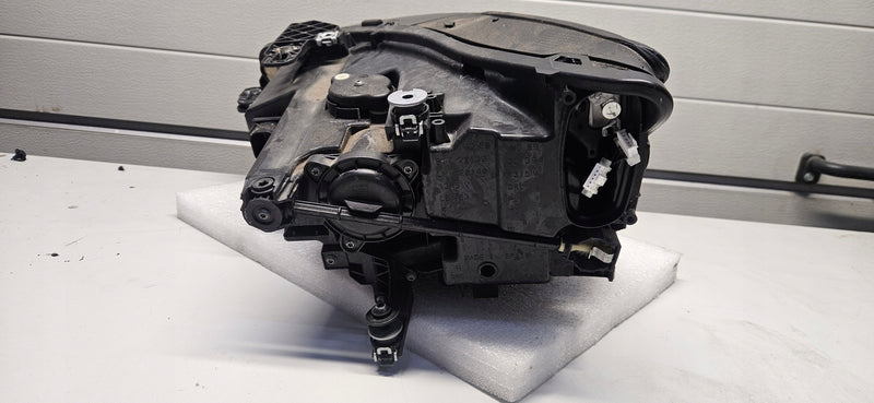 Pr FULL LED Seat Leon 4 5FB941008J 2023r ldeał wraz z platformą mocującą