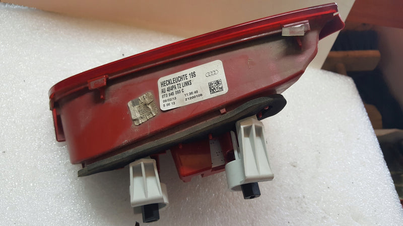 LE lampa LED w klapę AUDI A5 8T0945093C demontaż