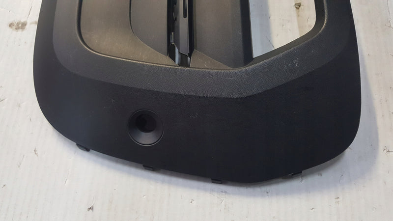 Kratka zderzaka prawy przód VW T6.1 7LA807490 demontaż