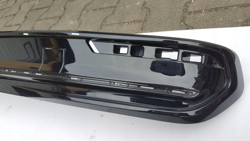 Listwa kratka zderzaka tylnego VW PASSAT B9 kombi 3J0807423B demontaż