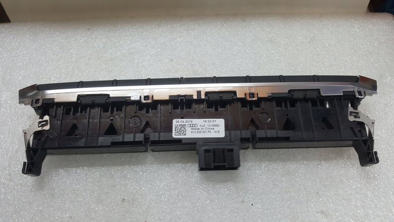 Panel przycisków AUDI A3 RS3 8V0925301PC demontaż