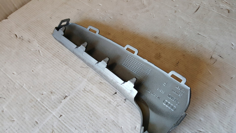 Listwa zderzaka prawy przód AUDI Q7 4M0807300A