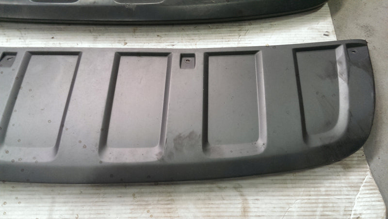 Dokładka spoiler zderzaka przód AUDI Q7 4L0807733B