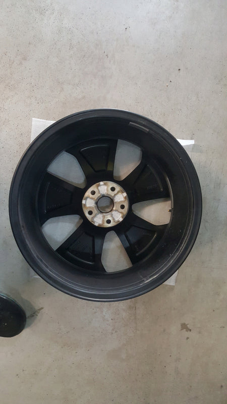 FELGA CUPRA BORN 10E601025J L M ORYGINAŁ ŁADNA