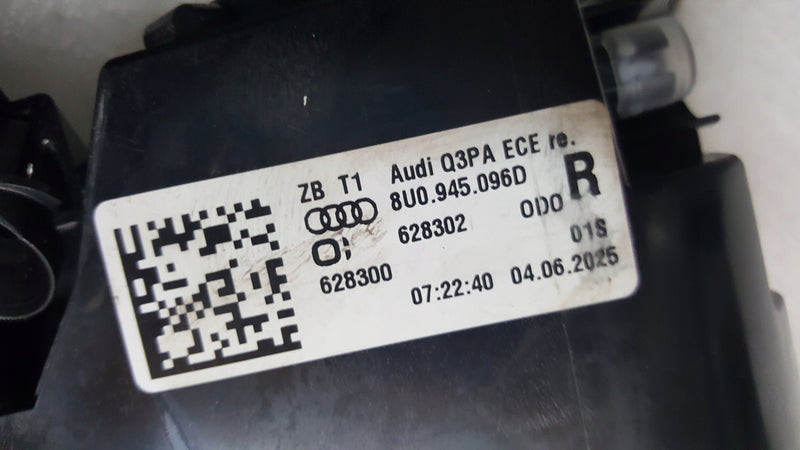 AUDI Q3 8U LIFT LAMPA W ZDERZAK PRAWA TYŁ TYLNA 8U0945096D