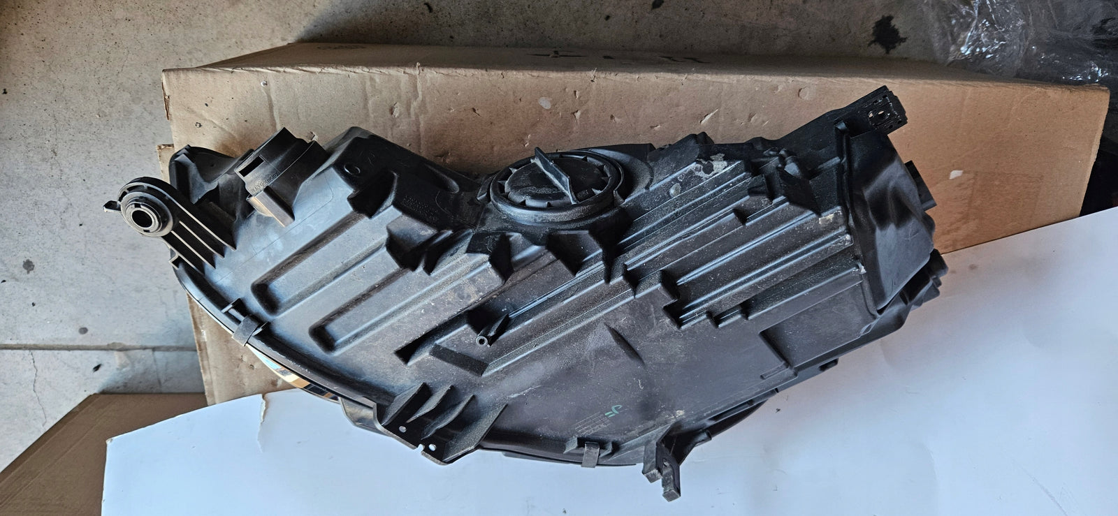 8W0941012 IDEAŁ! PR kompletny LED Audi A4 ! 2021r