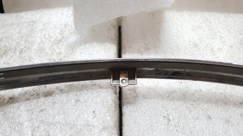 AUDI A6 C6 - LISTWA ZDERZAKA PRAWY PRZÓD 4F0853066