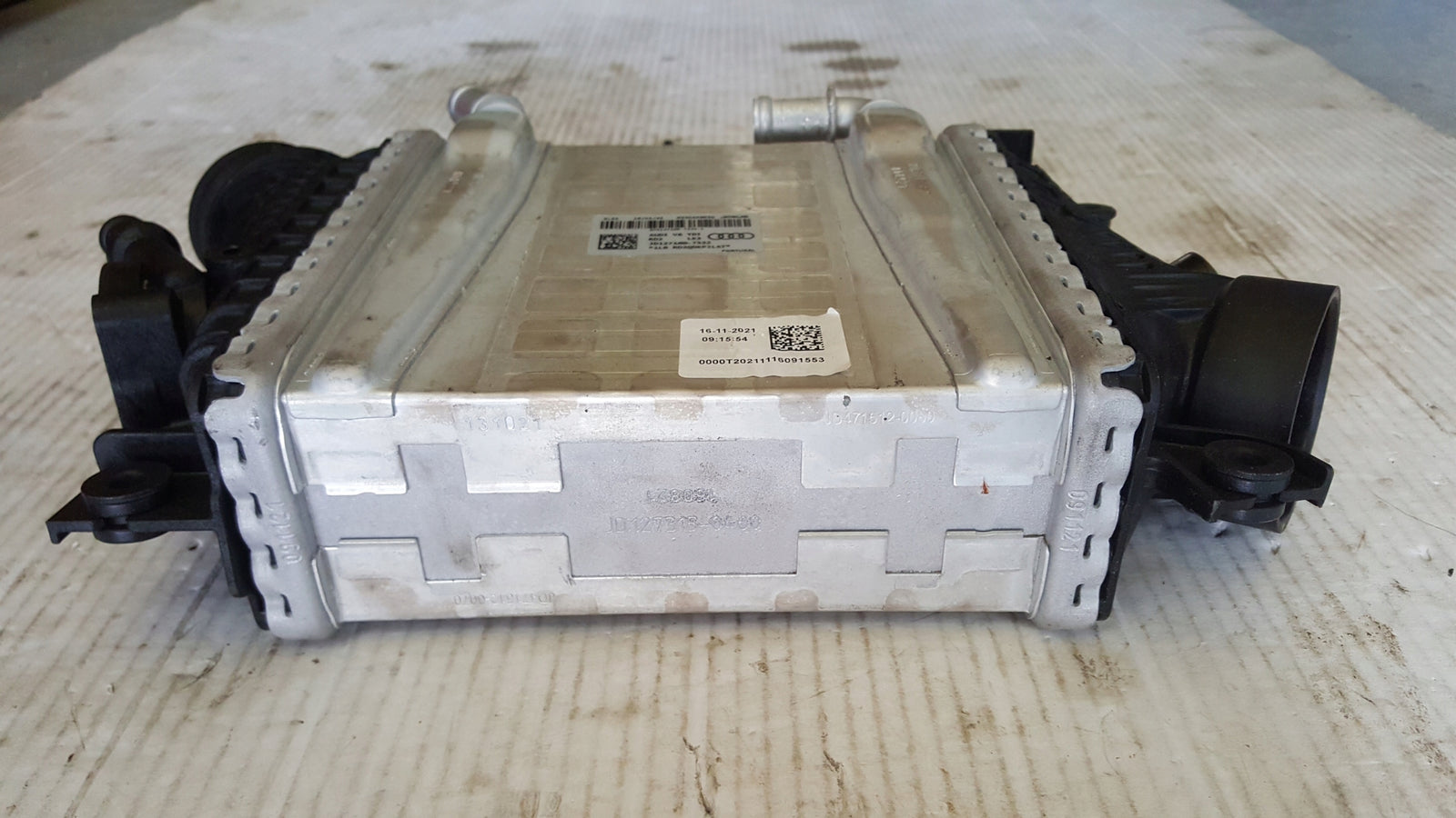 Intercooler chłodnica AUDI A4 (B9) A5 A6 (C8) A7 Q5 059145803Q demontaż