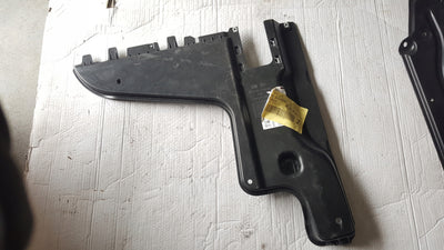 Osłona podwozia lewy tył VW SKODA 3Q0825101A NOWA