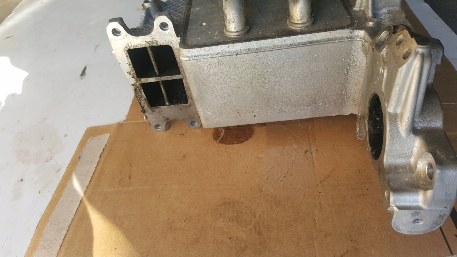 Kolektor ssący VW AUDI SKODA 2.0 TDI 04L129766BL