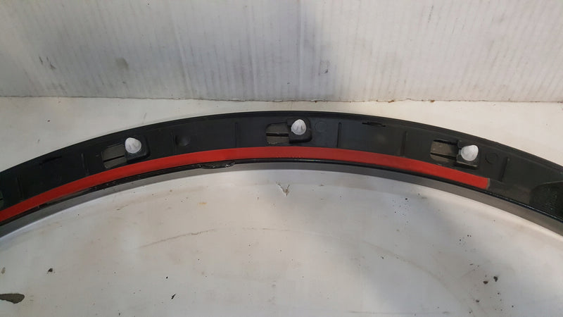 Listwa błotnika lewy przód AUDI Q3 8U0853717A demontaż
