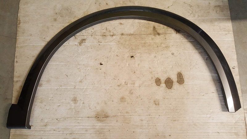 Listwa błotnika PR przód SEAT FORMENTOR 5FF853718D