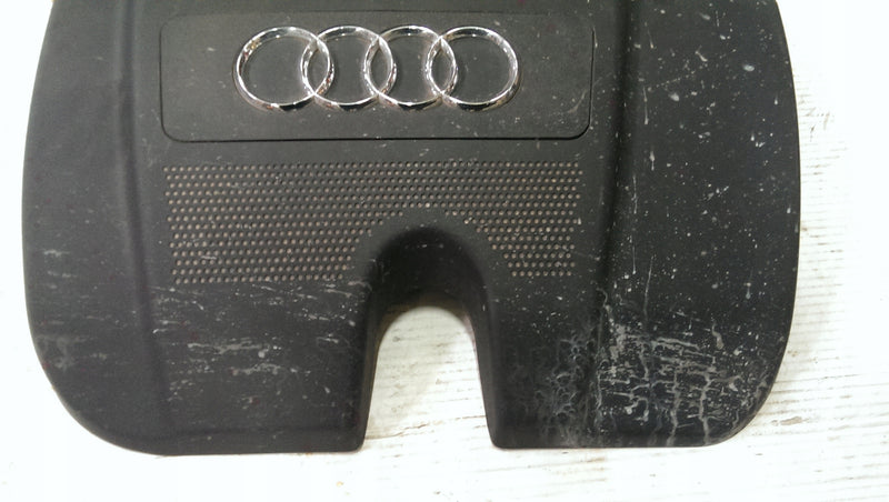 Pokrywa osłona silnika AUDI 06A103925AR demontaż