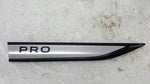 Emblemat napis PRO na błotnik prawy przód- VW ID.3 10A853688F demontaż
