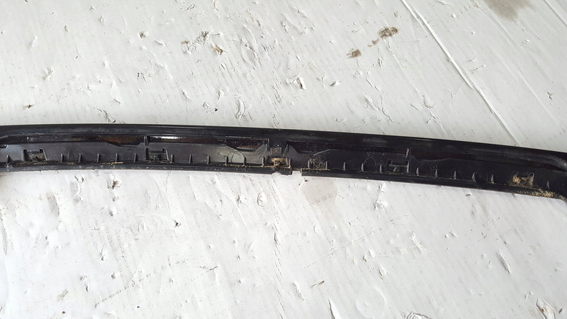 Listwa spoiler klapy VW PASSAT B8 3G0827952