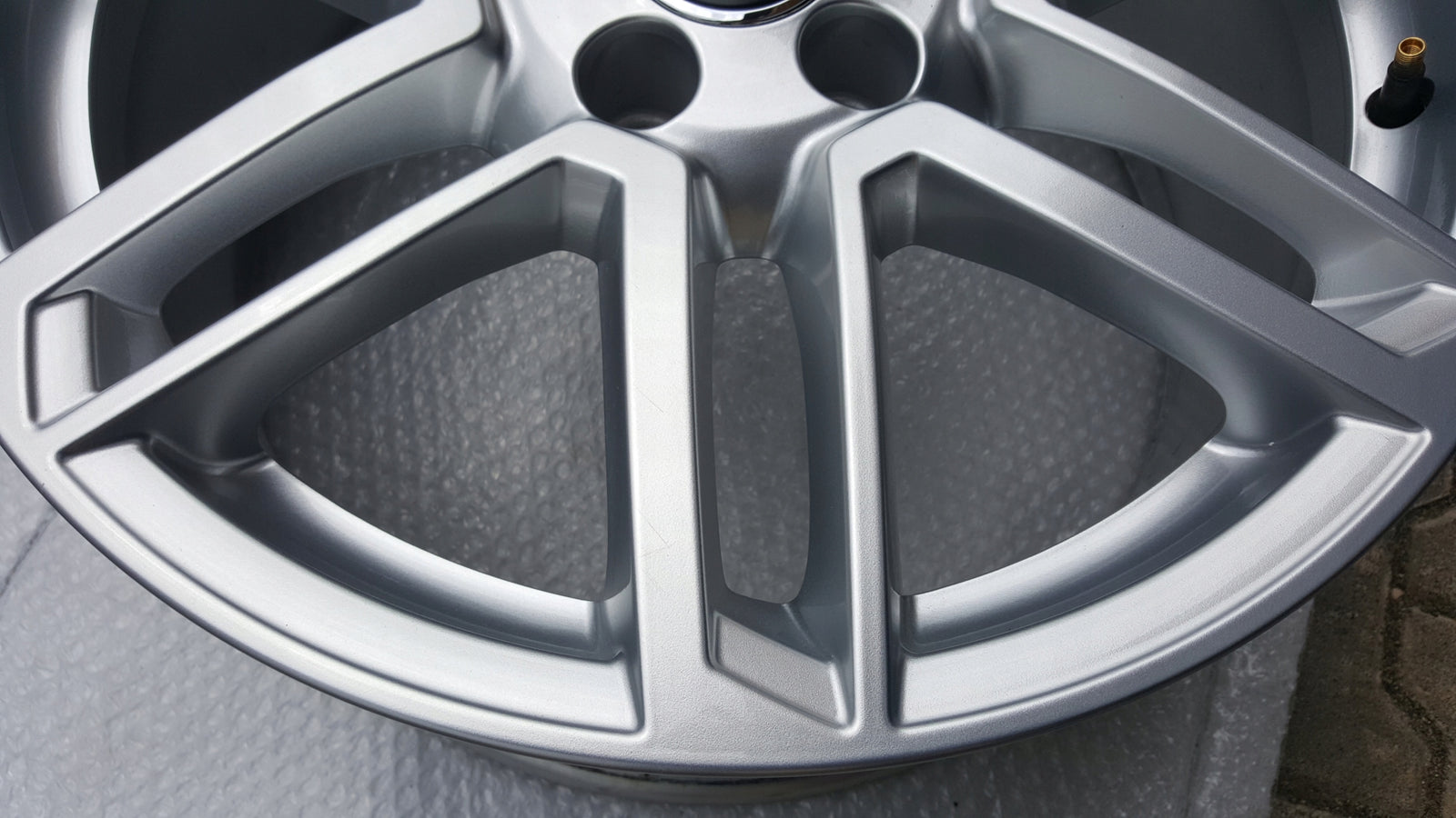 278173241835bc99fa3357d5a77edbd9