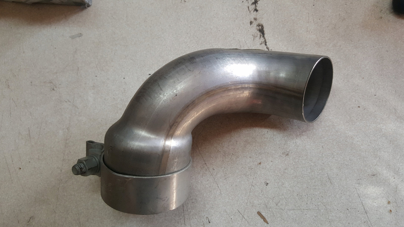 Rura wydechowa 7L6253681M VW Touareg