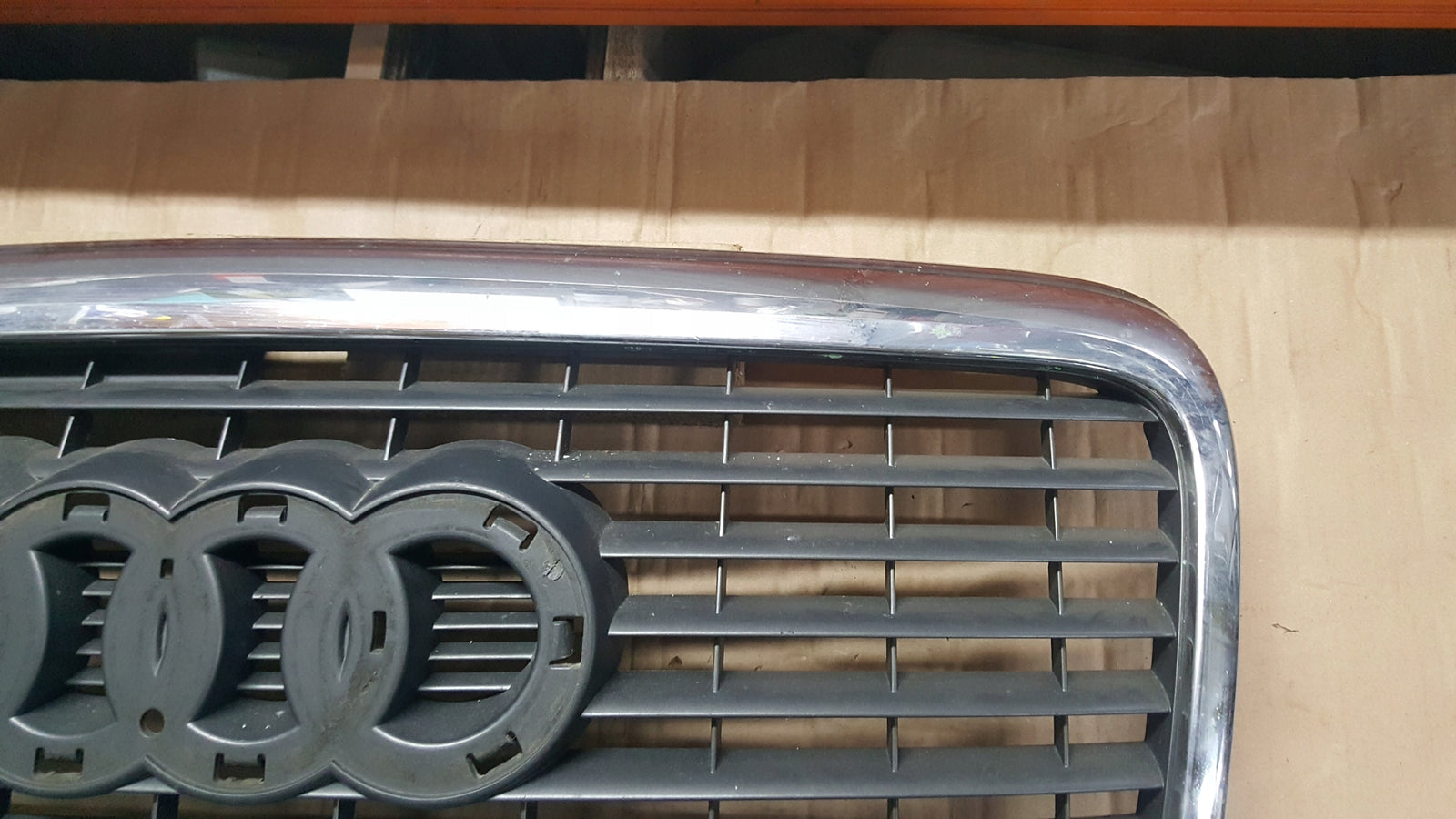 GRILL ATRAPA AUDI A6 C6 4F0853651